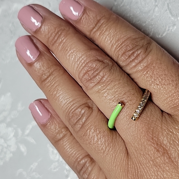 Neon Green Enamel & Cubic Zirconia Bypass Ring, Adjustable - Picture 3 of 9